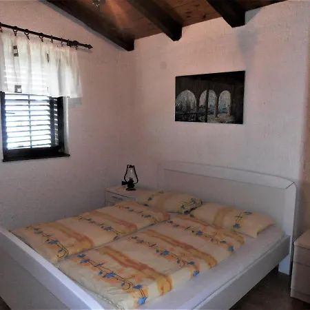 Apartment La Roza Funtana
